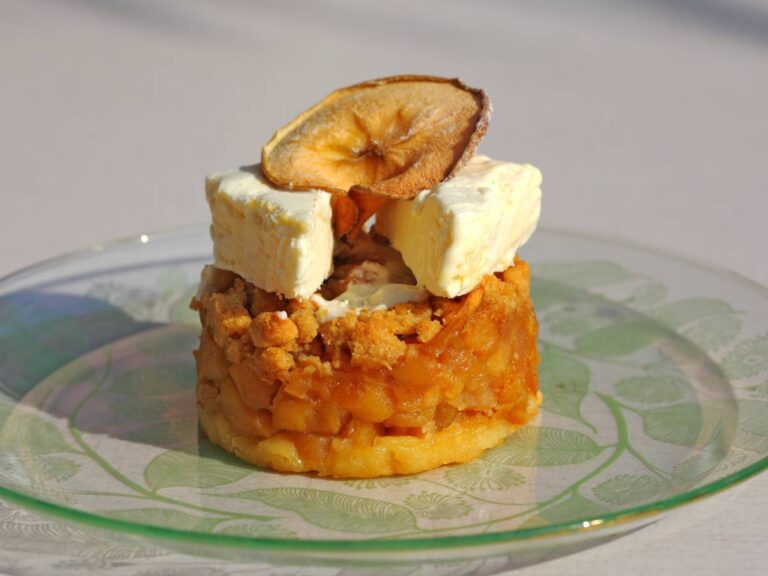 Interesująca propozycja podania miodoweych placków żydowskich